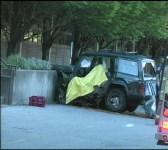 Elderly man dies in crash in Niagara Falls