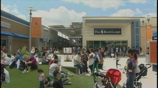 Toronto Premium Outlets open today - CHCH