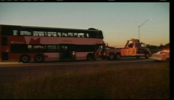 Bus removed from Ottawa crash scene