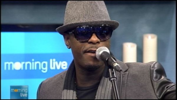 Jay Evans performs on Morning Live, December 30, 2013