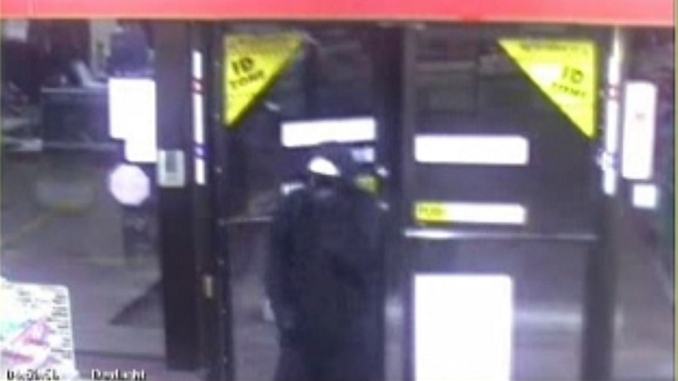 Robbery suspect at 7-Eleven, Hamilton, July 15, 2014