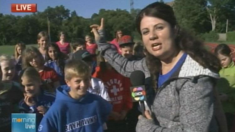 Lori DeAngelis with students from Central Public School in Burlington; Morning Live, September 8, 2014