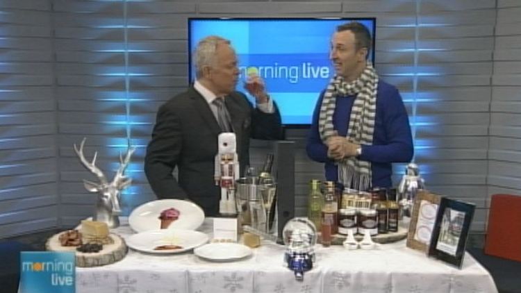 Bob Cowan with Steven Hellman of Foodies on Foot; Morning Live, November 17, 2014