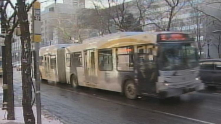 An HSR bus on King St, Hamilton; January 7, 2015