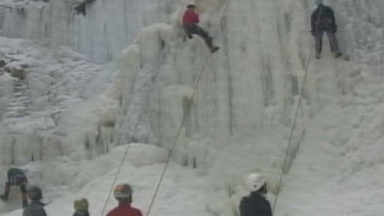 Alpine club climbs Tiffany Falls