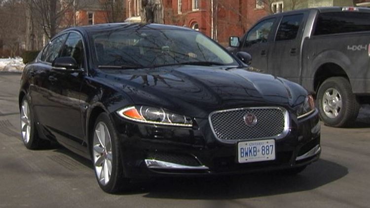 Bob Cowan test drives the Jaguar XF AWD 3.0; Morning Live, March 20, 2015