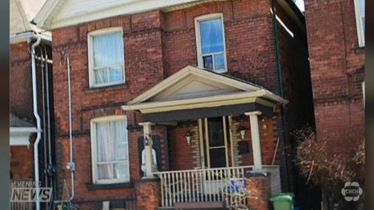 Hamilton home owner sells house for $100 000 over asking