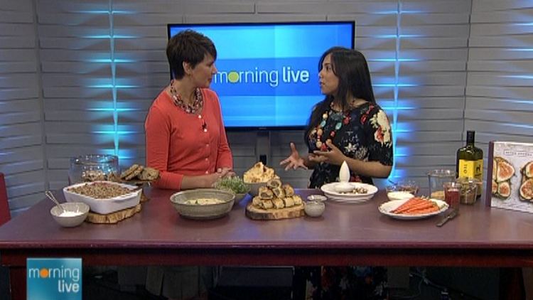 Annette Hamm with Seven Spoons blogger Tara O'Brady; Morning Live, May 18, 2015