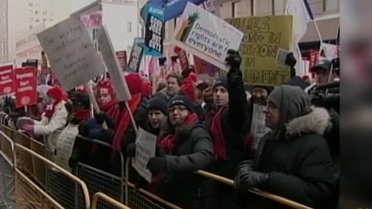 teachers on picket lines