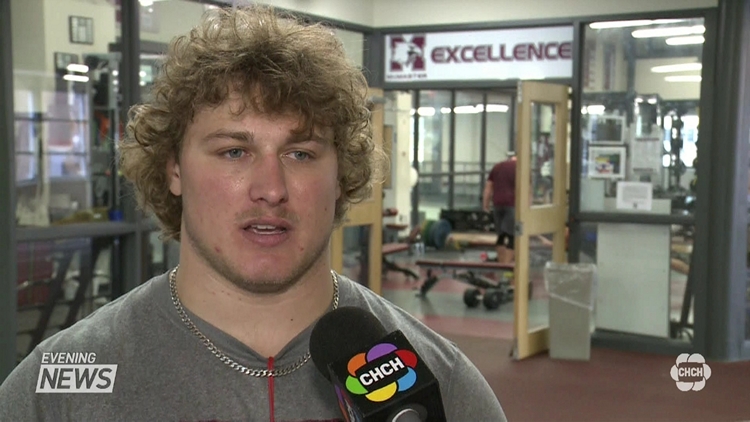 Chris Pezzetta of the McMaster Marauders; Hamilton, October 7, 2015