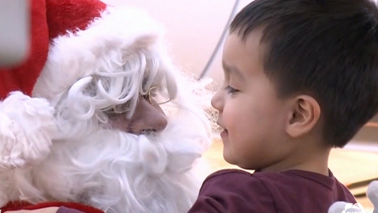 Air Transat helps kids meet Santa