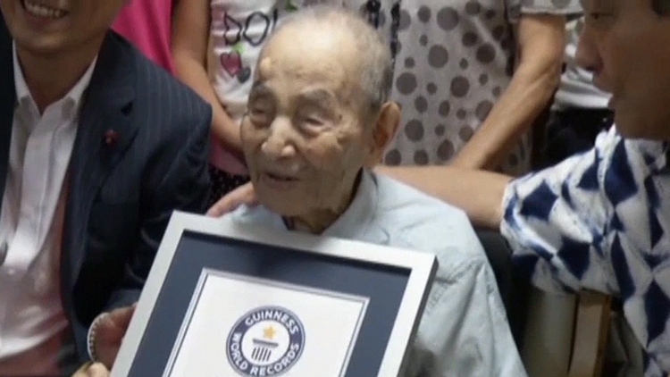 World’s oldest man dies