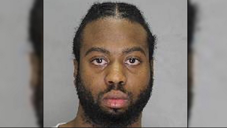 Police looking for Malcom Edwards in connection to a shooting at a Niagara Falls strip club