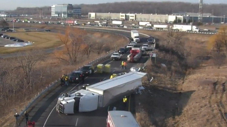 Tractor trailer roll over