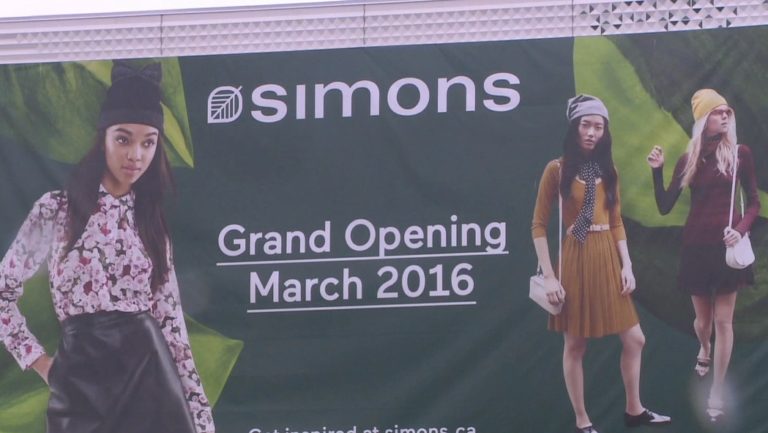 Simons opens in Ontario