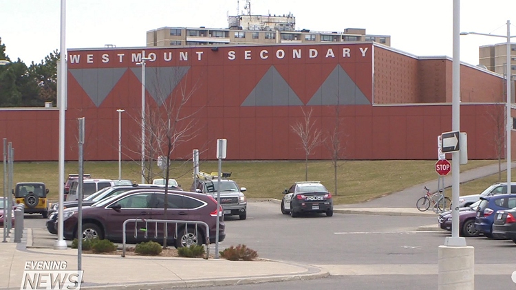 Police lift hold and secure at 3 Hamilton Mountain public schools