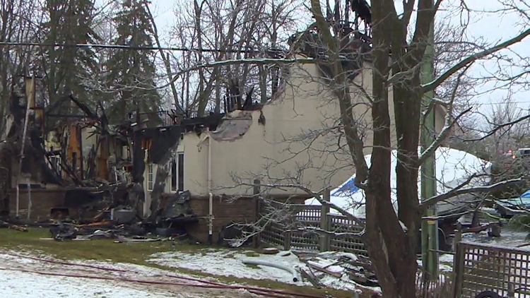 Fire destroys home in Carlise