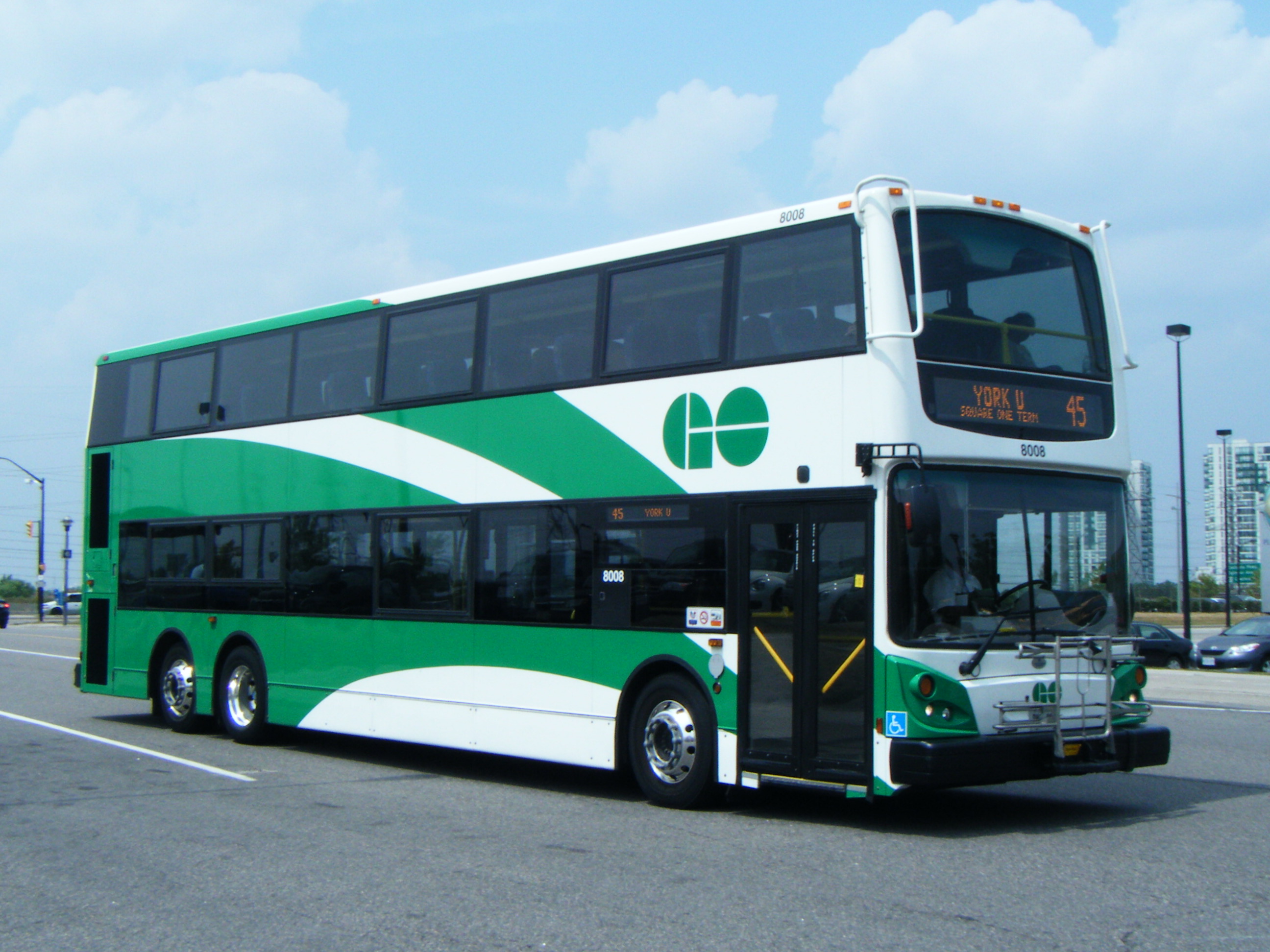 Гоу автобус. Автобус двухэтажный. Go Bus автобусы. Автобусы в Канаде. Go Transit автобус.