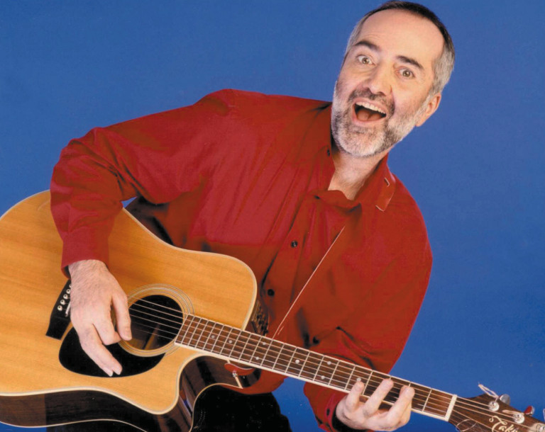 Raffi returns to Hamilton