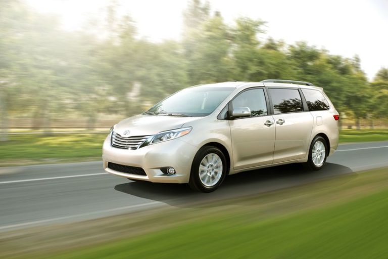 Toyota recalls 60,000 Sienna minivans in Canada