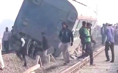 Train derailment in northern India kills more than 100 people