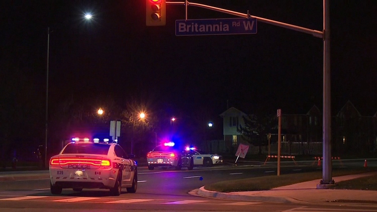 Jaywalking teen killed in Mississauga