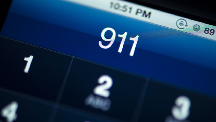 79 false 911 calls keep police busy over the long weekend: OPP