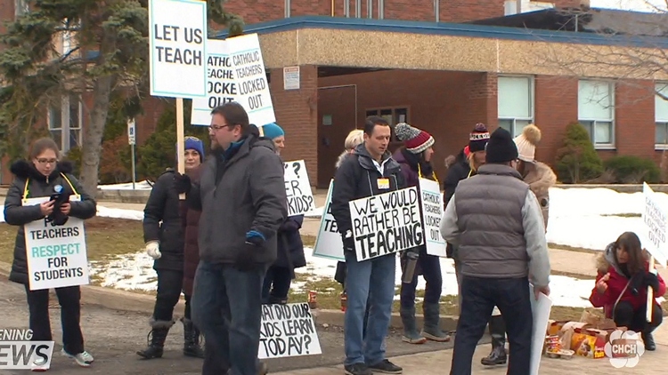 Teacher lockout continues in Niagara