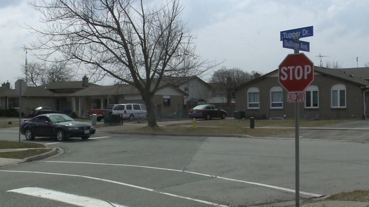 Man dead in Thorold car fire