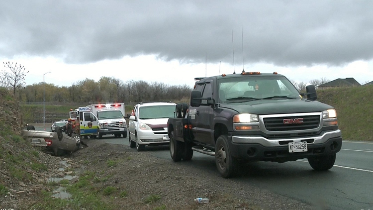 Rain plays factor in multiple crashes on Red Hill Valley Parkway