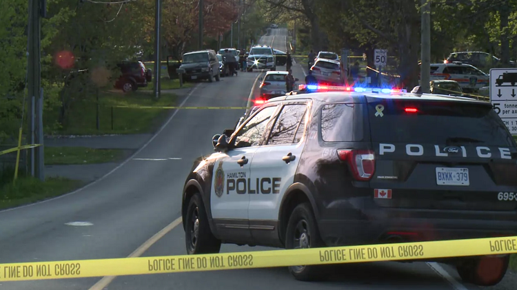 Girl, 10, struck and killed by minivan in Waterdown