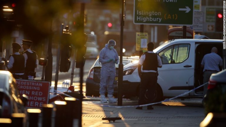 1 dead, 10 injured after van strikes crowd outside London mosque