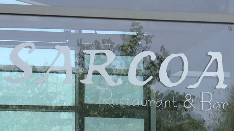 Bride searches for answers after Sarcoa closes