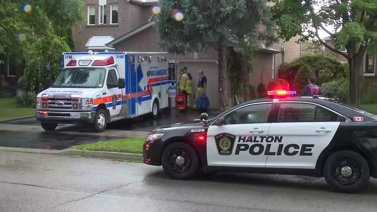 Oakville woman drowns in backyard pool