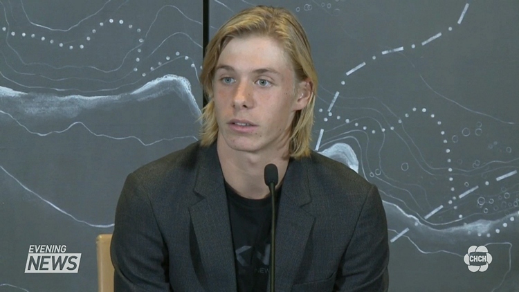 Shapovalov deals with new-found fame