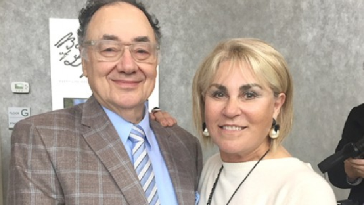 Toronto police, family release statement on murders of Barry and Honey Sherman