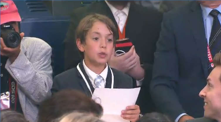 Young reporter asks question at White House press briefing