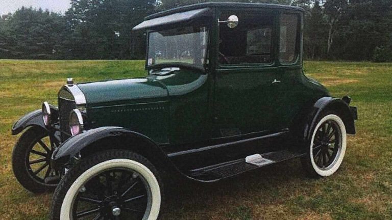 Stolen 1926 Ford Model T car returned to owner