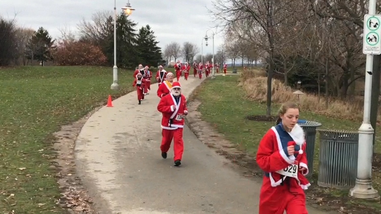 Running Santa’s fill the streets of Hamilton