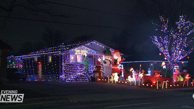 Hamiltonians are upping their Christmas lights game