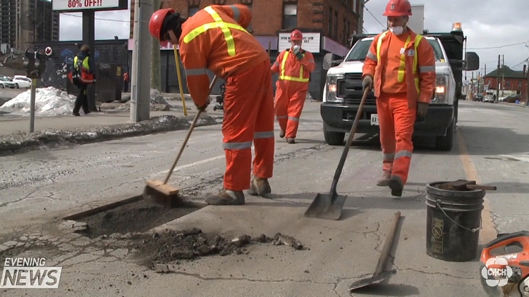 Crews continue to tackle Hamilton’s pothole problem