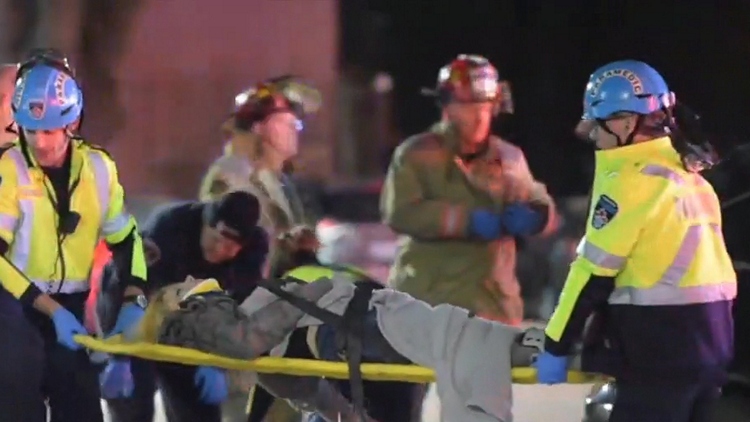 Hamilton police investigating single vehicle collision on King street