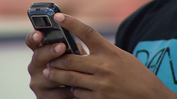 Cellphone ban for students to begin in November