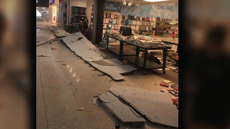 Shoppers nearly struck after Brantford mall ceiling collapses