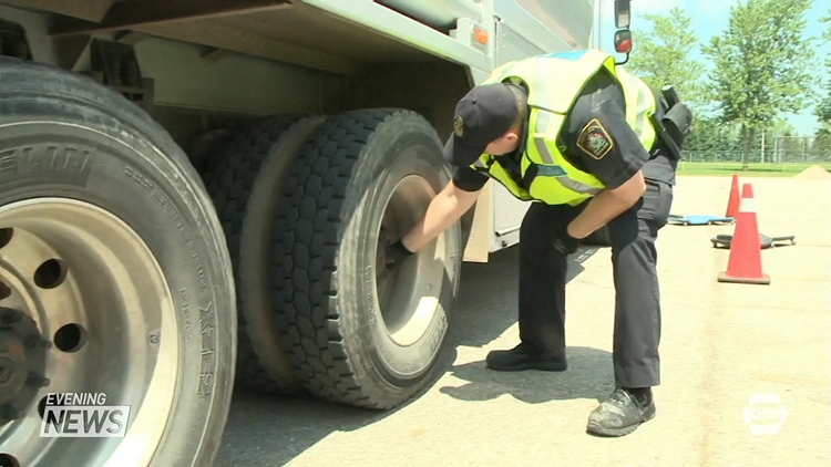 MTO and Hamilton Police perform joint safety blitz