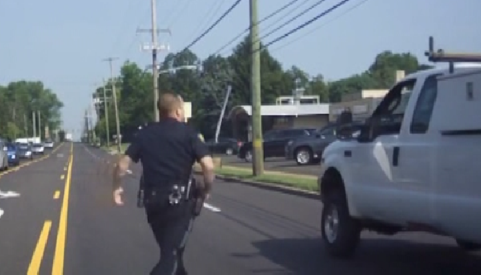 Arizona cop saves driver having seizure