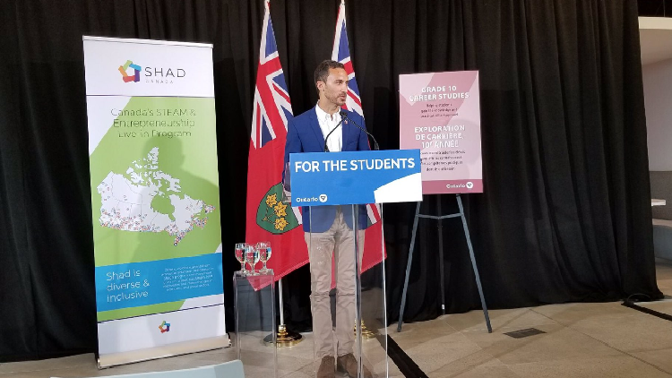 Ontario Education Minister announces revised high school careers course