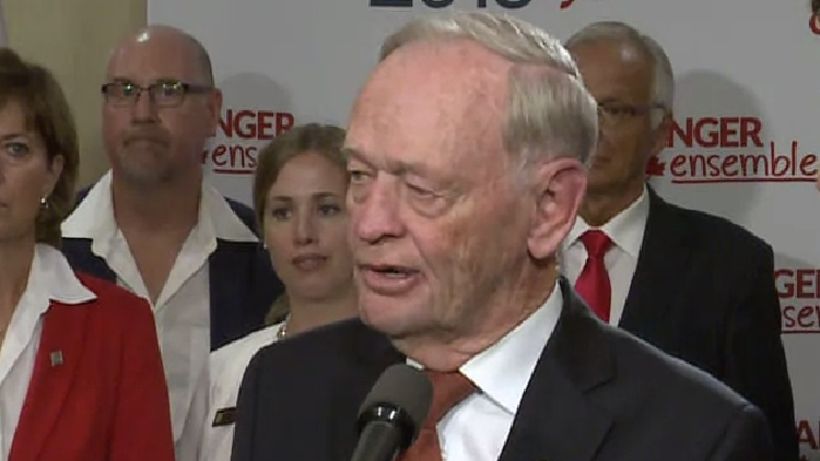 Former prime minister Jean Chretien hospitalized in Hong Kong