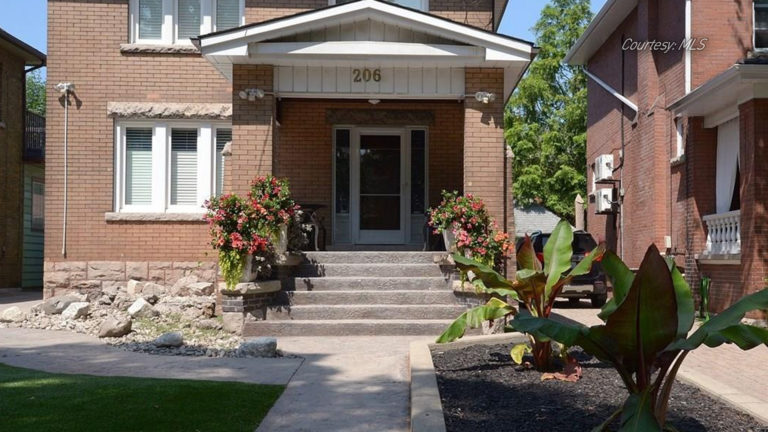 Hamilton mobster home for sale