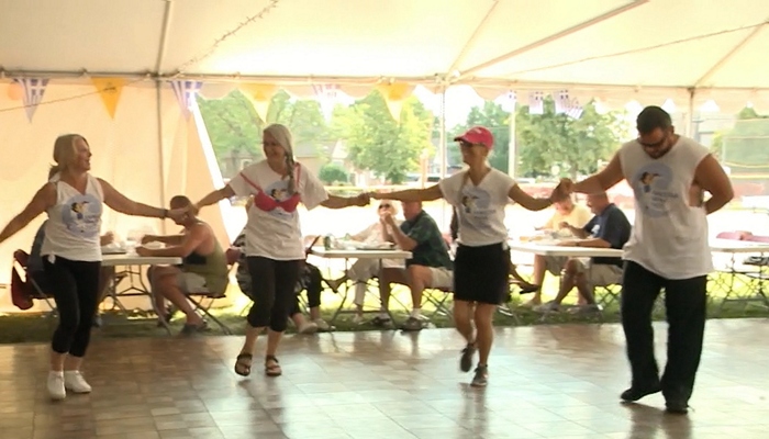 Hamilton’s Greek community celebrates traditional culture at Inch park